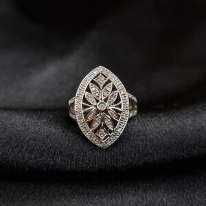 Moissanite 925 Sterling Silver Size 6.5 Stunning Floral Design